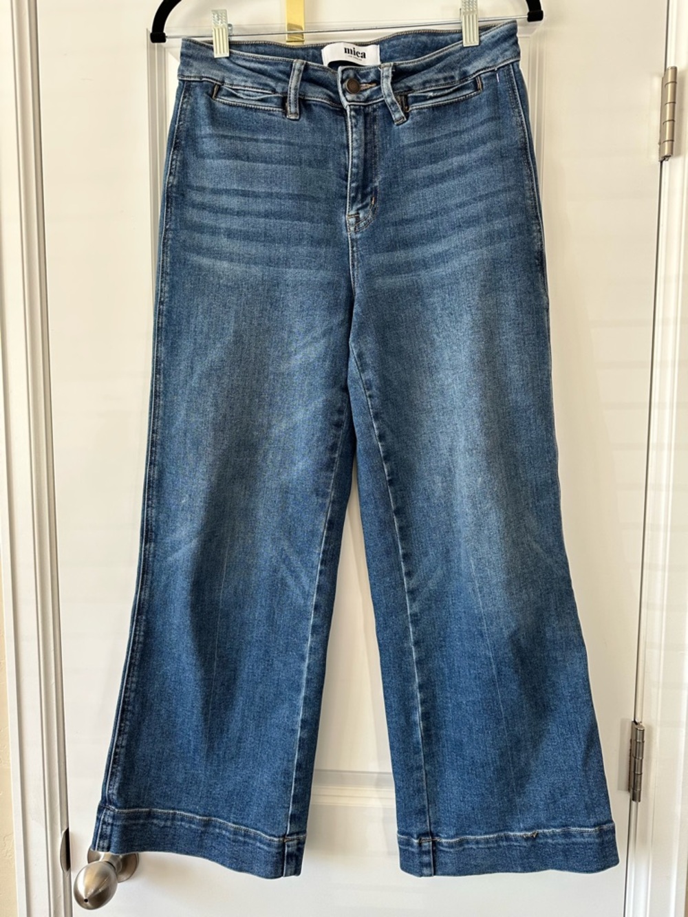 Mica Los Angeles Women's Wide-Leg Cropped Blue Jeans